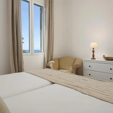 Bela De Santiago Iii Light & Comfort In